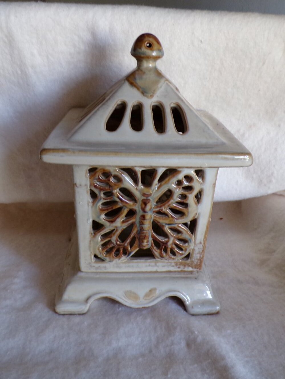 Ceramic Pagoda Style Candle Holder Butterflies - Picture 9 of 9